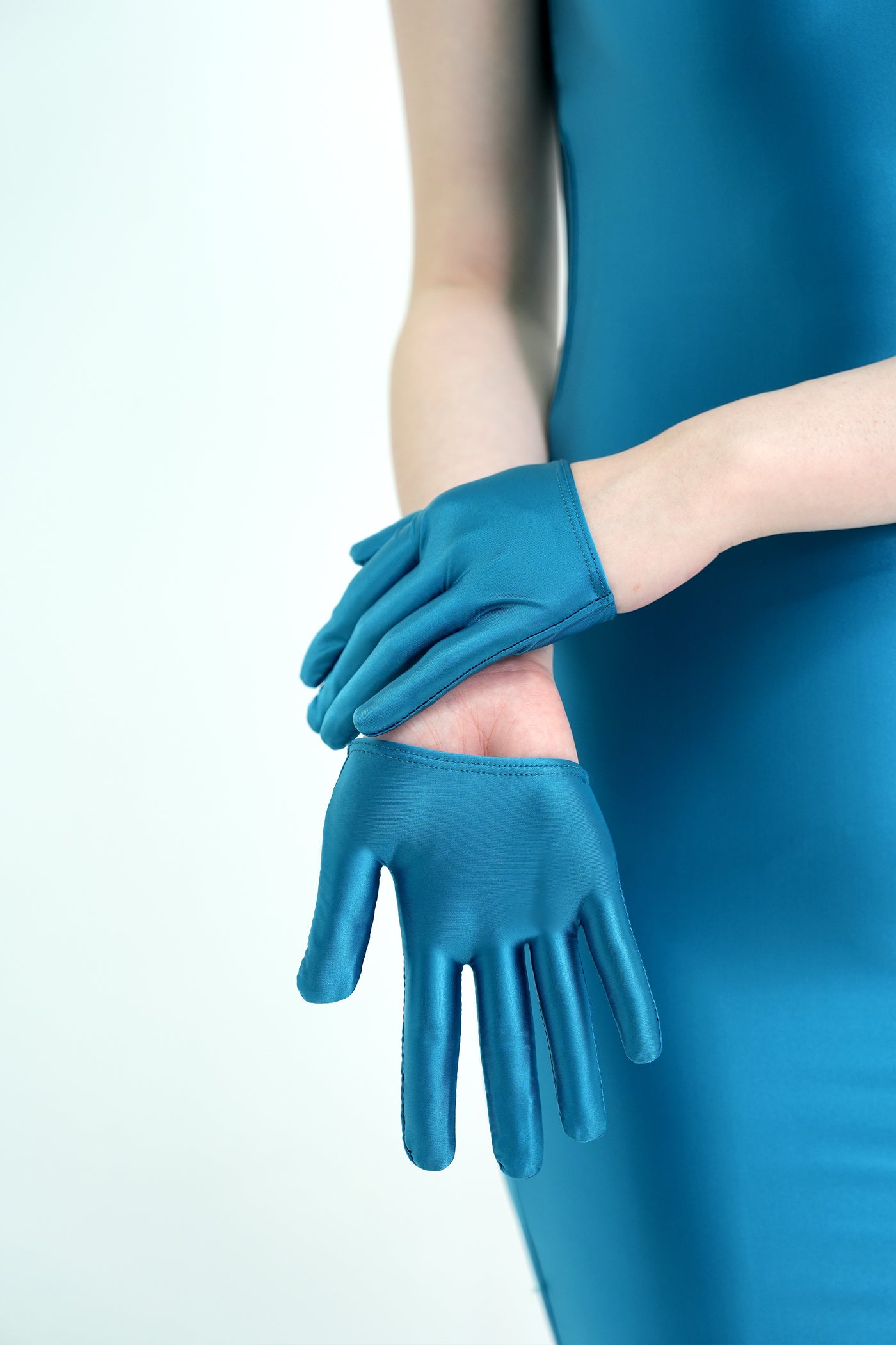 Sleek Spandex Half Gloves – Stretchy, Comfortable, and Stylish